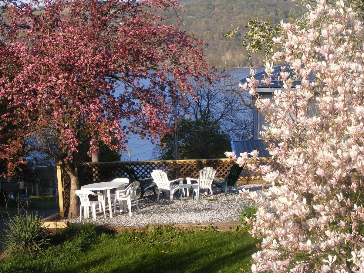 Lake Valley Legends B&B Уоткинс Глен Екстериор снимка