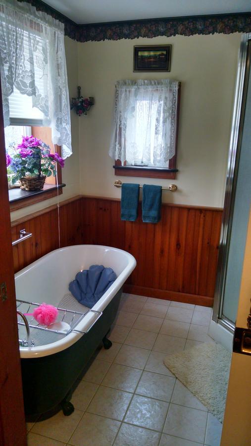 Lake Valley Legends B&B Уоткинс Глен Екстериор снимка